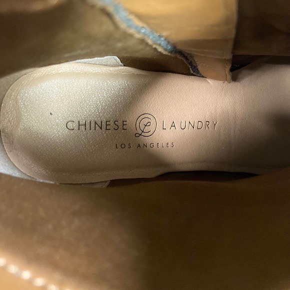 Chinese Laundry Boots Womens Sz 7.5 Brown Snake Print Vegan Block‎ Heel Ankle - Picture 7 of 9